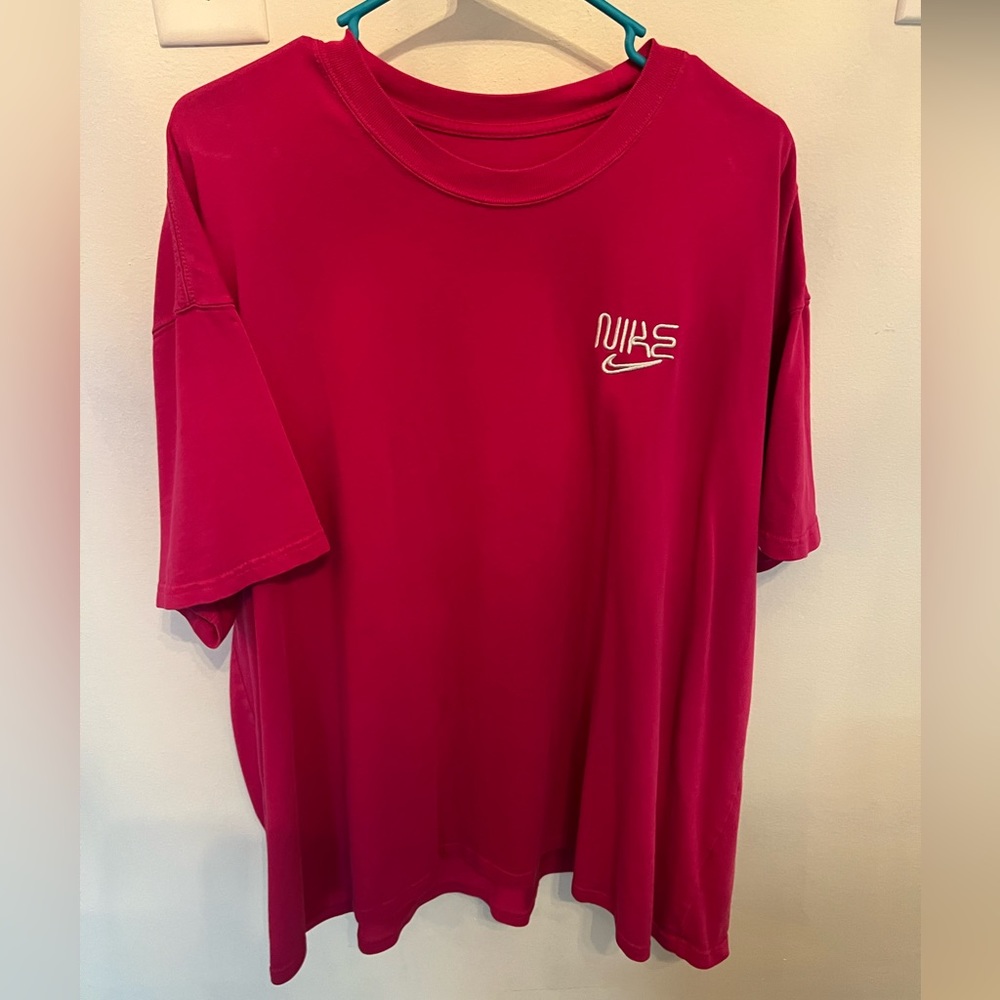 Men’s Nike shirt